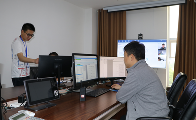 房縣公共資源交易中心 周末‘不打烊’，服務‘全天候’